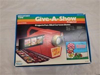 Kenner Strawberry Shortcake Give a Show Projector