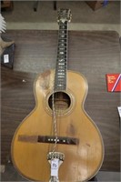 1930'S WASHBURN GUITAR