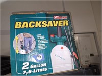 2 GALLON PUMP SPRAYER IN BOX