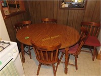 Kitchen table and 5 chairs.