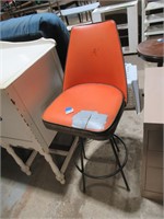vinyl bar stool with seat back