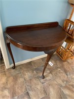 Queen Anne Style Half Table 900x800