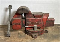 Red Metal Colombian Vise