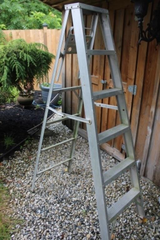 Aluminum 6FT Stepladder