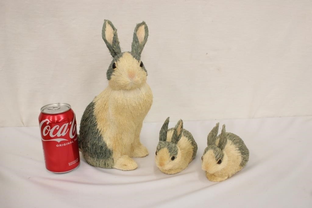 3 Decorative Rabbits