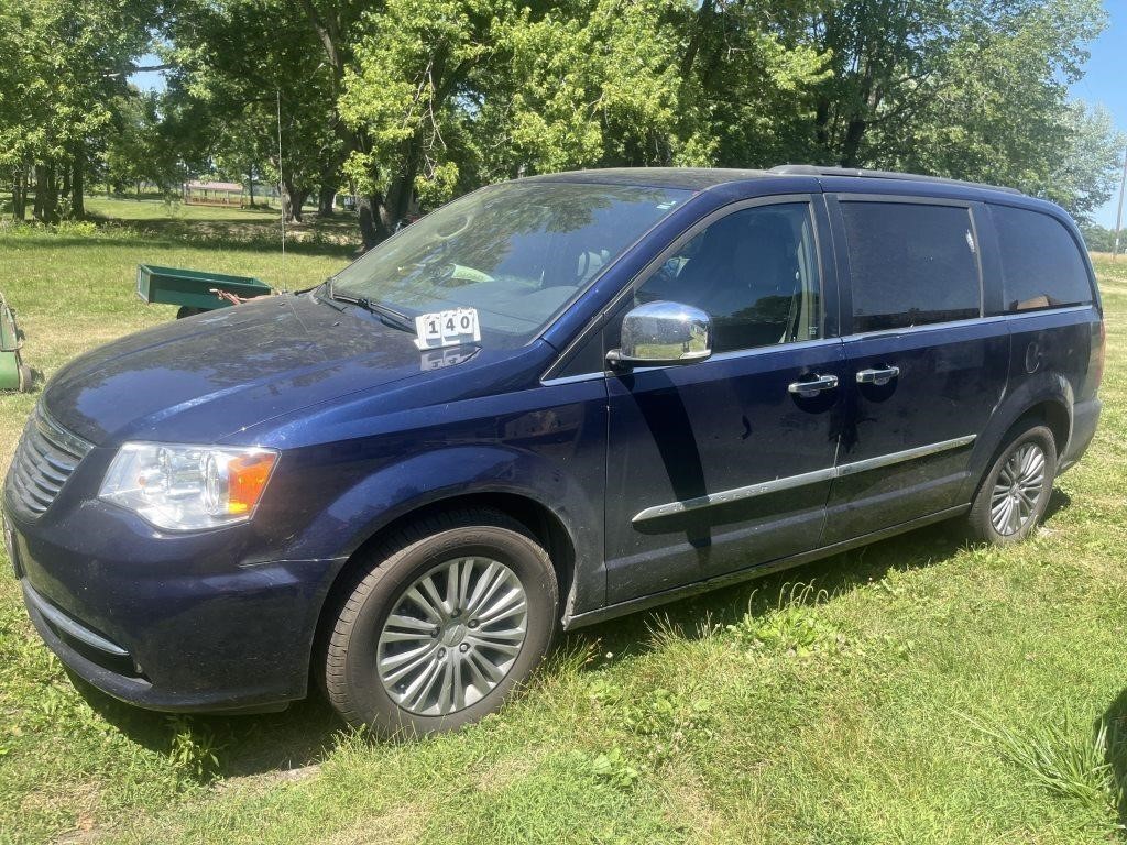 2016 Chrysler Town & Country