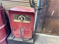 LINCOLIN AC-225 STICK WELDER