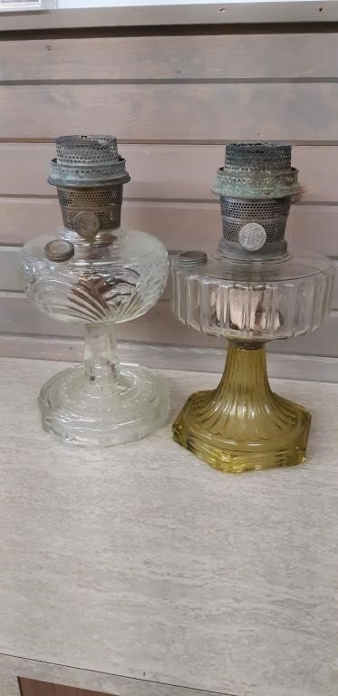 2 Aladdin Lamps inclomplete