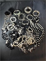 Black/ Pearl Fashion Jewelry