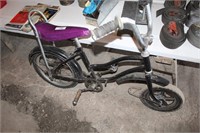 CHILDS CHOPPER STYLE BIKE - MISSING CHAIN