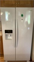 Whirlpool side by side 
Refrigerator freezer 
25