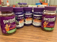 kids Pure ZZZs + immune & Flintstone Gummies