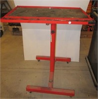 200 Pound Work table/cart.