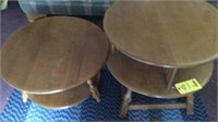 2 30 inch round tables