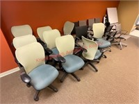 19 Rolling Office Chairs