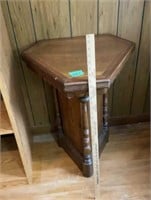 Vintage triangle table
