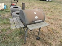 ROUND TOP CHARCOAL GRILL/SMOKER