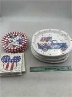 NEW Miscellaneous Lot of Patriotic Paper plates &