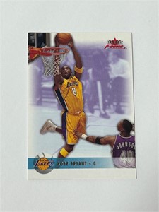 2003 Fleer Focus Kobe Bryant #22