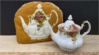 Royal Albert Old Country Rose Teapot & Tea Cozy