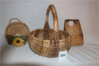 BASKET BOX LOT