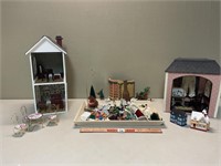 NICE LOT OF DOLL HOUSE ACCESSORIES