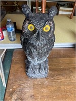 Owl decoy