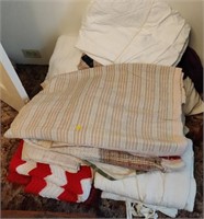 Blankets, Pillows, Linens, etc