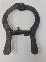 Vintage Iron Horseshoe Exerciser