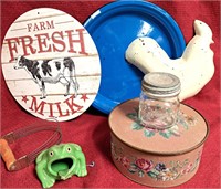 CAST IRON ROOSTER BLUE PAN SIGNS TIN CAN FROG LOT