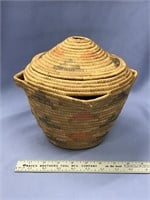 8.5" lidded native made grass basket, very unusual