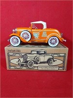 Ertl Collectibles Diecast Lady Vols 1930 Roadster