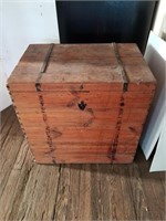 Wooden Chest Dovetail Corners 22 x 33 x 33"