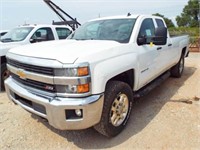 2015 Chevy  2500HD 4x4 crew cab