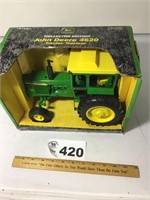 ERTL JOHN DEERE 4620 TRACTOR 1/16 SCALE