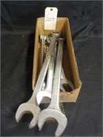 BOX OF WRENCHES