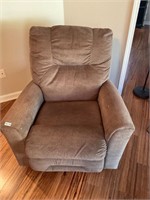 Clean La Z Boy rocker recliner - no stains, no rip