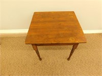 Decorative wooden table 25X26X25