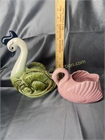 Vintage pottery swan planters green has damage on