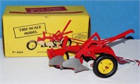 Tru-Scale 2 Btm Plow w/ Box Yellow Wheels