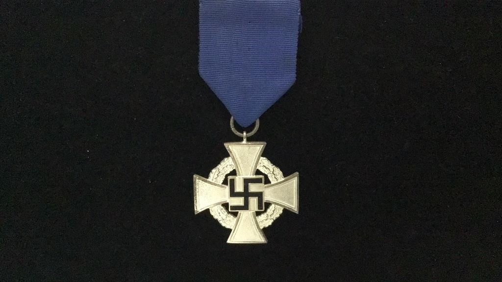 WWII German 25 years faithful service medal third