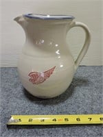 Red Wing Pitcher