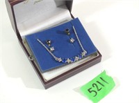 Avon Earrings & Necklace