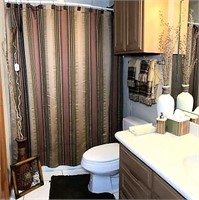 Matching Shower Curtain & Towels