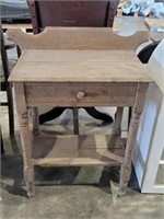 Restoration DIY Wood 1 Drawer End Table