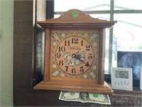 Vintage Williamsburg Clock