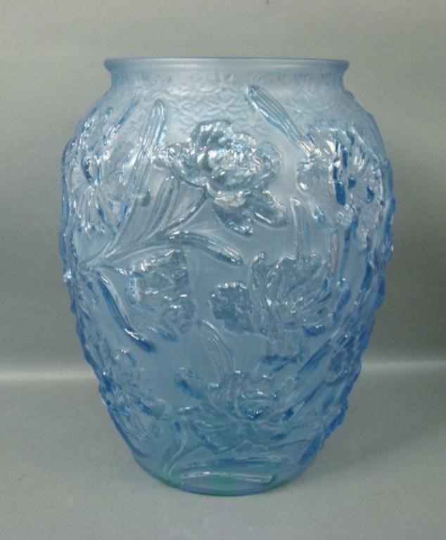 Consol. Blue/ Crystal Le Fleur Vase.
