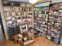 HUGE Lot of DISNEY VHS Books Household Items
