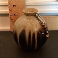 Pottery serenity jar