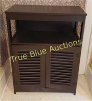 Cabinet / Towel Stand